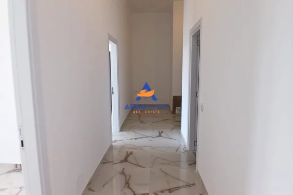 Apartment for rent in Tirana 2+1, Emty