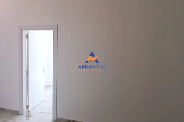 Apartment for rent in Tirana 2+1, Emty