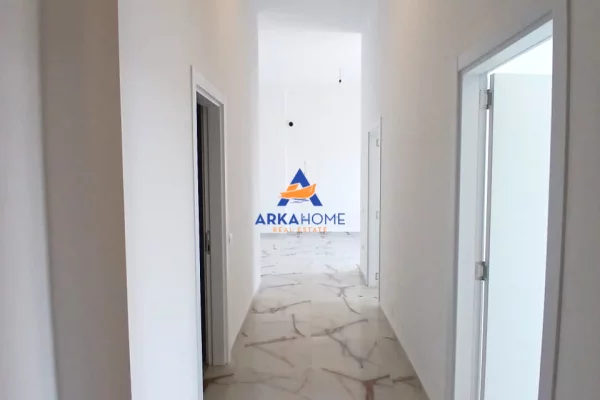 Apartment for rent in Tirana 2+1, Emty