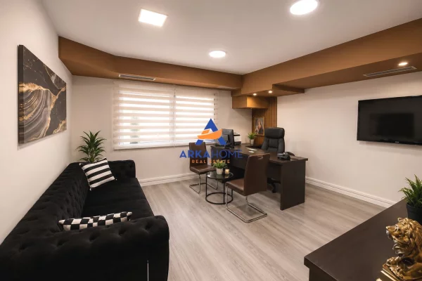 JEPET AMBIENT ZYRE/BIZNESI ME QERA 200M2 "TE SHKOLLA PETRO NINI" 3500 EURO
