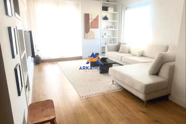 Shtepi me qera 2+1 ne Tirane - 1,263 Euro