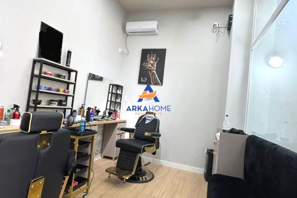 Ambient biznesi ne shitje 1+1 ne Tirane - 165,000 Euro