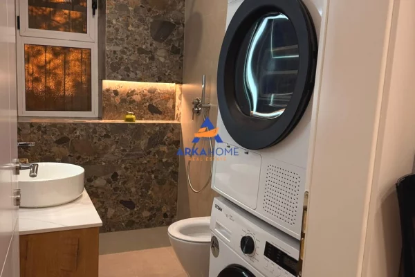 Shtepi me qera Apartament ne Tirane, 1+1, Mobilimi E mobiluar, Pagesa 600  Euro.