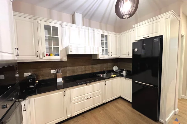Shtepi me qera Apartament ne Tirane, 2+1, Mobilimi E mobiluar, Pagesa 736  Euro.