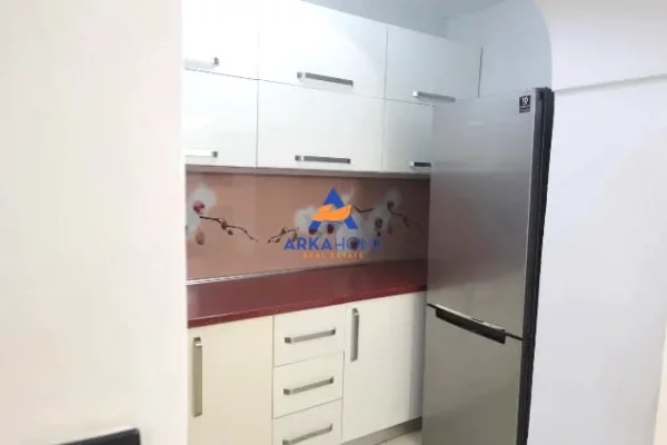 Shtepi me qera Apartament ne Tirane, 2+1, Mobilimi E mobiluar, Pagesa 578  Euro.