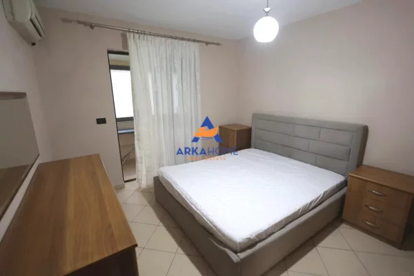 Shtepi me qera Apartament ne Tirane, 2+1, Mobilimi E mobiluar, Pagesa 578  Euro.