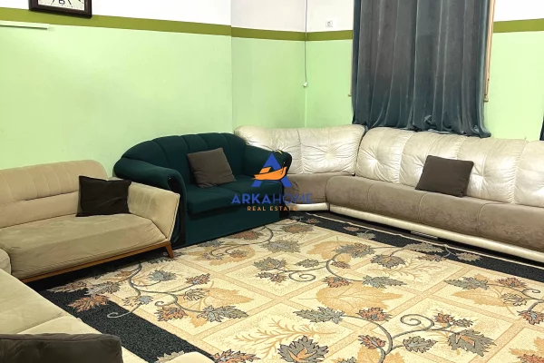 JEPET ME QERA AMBJENT BIZNESI 160M2 "RRUGA RIZA CEROVA, PRANE SHKOLLES 4 DESHMORET" 120.000 LEKE