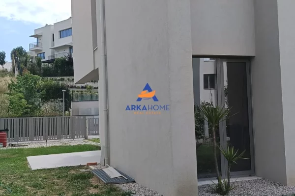Shtepi me qera Apartament ne Tirane, 3+1, Mobilimi E mobiluar, Pagesa 3,000  Euro.