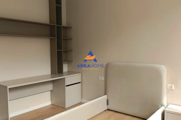 Shtepi me qera Apartament ne Tirane, 3+1, Mobilimi E mobiluar, Pagesa 3,000  Euro.