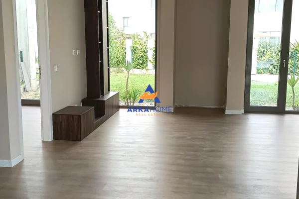 Shtepi me qera Apartament ne Tirane, 3+1, Mobilimi E mobiluar, Pagesa 3,000  Euro.