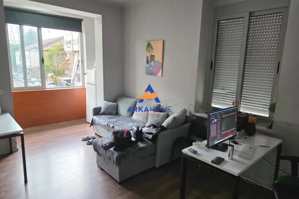 Ambient biznesi me qera 1+1 ne Tirane - 578 Euro