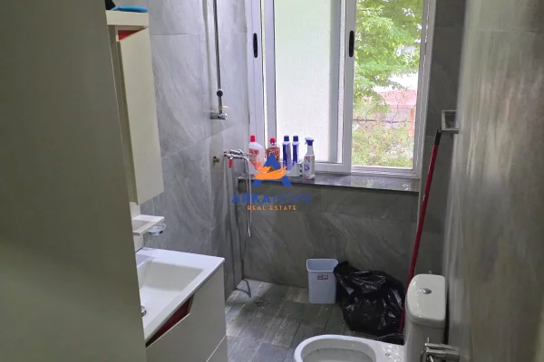 JEPET ME QERA APARTAMENT PER ZYRE 74M2 