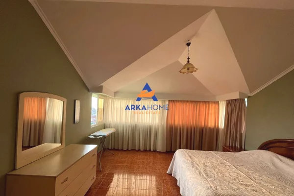 Shtepi me qera Apartament ne Tirane, 3+1, Mobilimi E mobiluar, Pagesa 389  Euro.