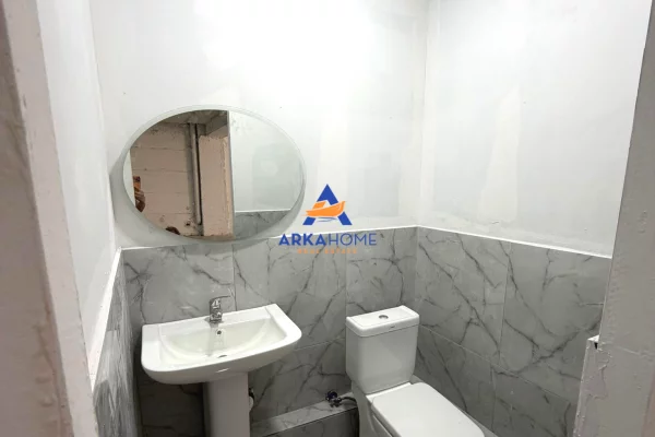JEPET ME QERA MAGAZINE 500M2 "SHKOZE" 200.000 LEKE