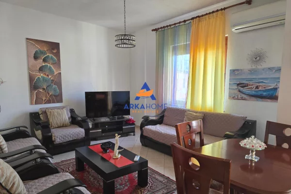 Shtepi me qera 2+1 ne Tirane - 650 Euro
