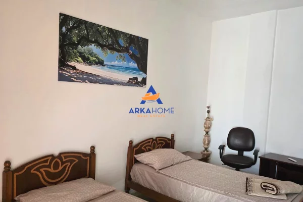 Shtepi me qera Apartament ne Tirane, 2+1, Mobilimi E mobiluar, Pagesa 650  Euro.