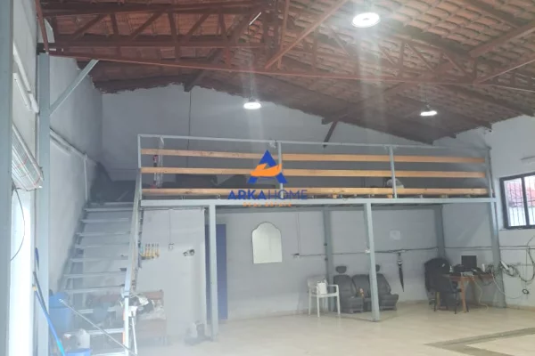 JEPET AMBJENT ME QERA 200M2 "PAZARI I RI" CMIMI SIPAS KERKESES