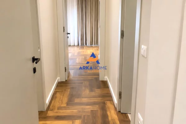 Shtepi me qera Apartament ne Tirane, 2+1, Mobilimi E mobiluar, Pagesa 1,600  Euro.