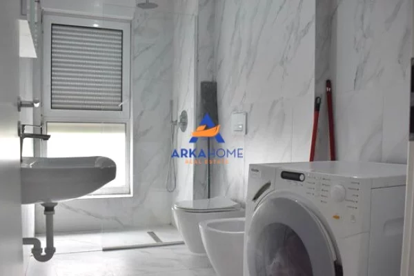 Shtepi me qera Apartament ne Tirane, 1+1, Mobilimi E mobiluar, Pagesa 473  Euro.