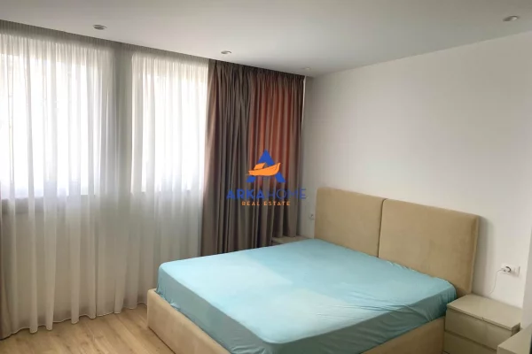 Shtepi ne shitje Apartament ne Tirane, 2+1, Mobilimi E mobiluar, Pagesa 126,315  Euro.