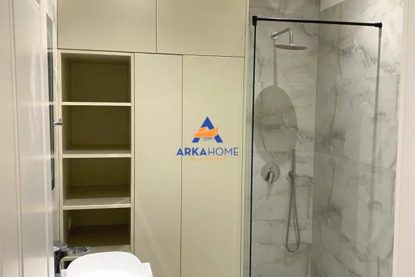 Shtepi ne shitje Apartament ne Tirane, 2+1, Mobilimi E mobiluar, Pagesa 126,315  Euro.