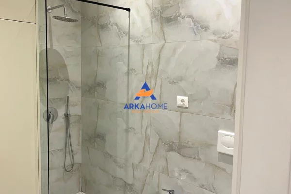 Shtepi ne shitje Apartament ne Tirane, 2+1, Mobilimi E mobiluar, Pagesa 126,315  Euro.