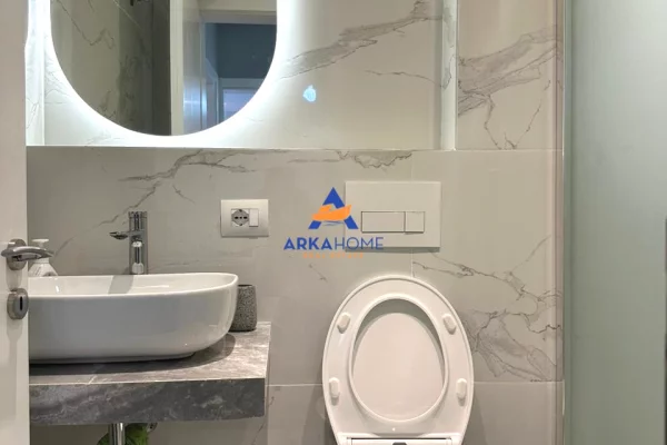 Shtepi me qera Apartament ne Tirane, 1+1, Mobilimi E mobiluar, Pagesa 650  Euro.