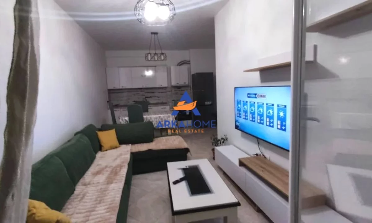 Shtepi ne shitje Apartament ne Tirane, 2+1, Mobilimi E mobiluar, Pagesa 520  Euro.