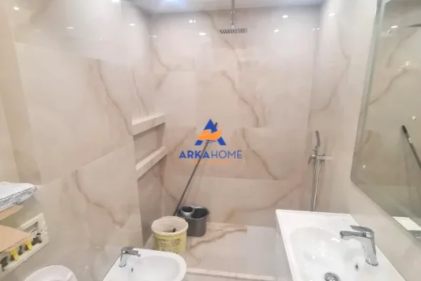 Shtepi ne shitje Apartament ne Tirane, 1+1, Mobilimi E mobiluar, Pagesa 245,263  Euro.