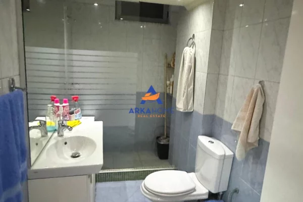 Shtepi me qera Apartament ne Tirane, 2+1, Mobilimi E mobiluar, Pagesa 526  Euro.