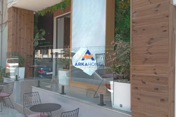 Business Property for Rent 1+1 in Tirana - 800 Euro