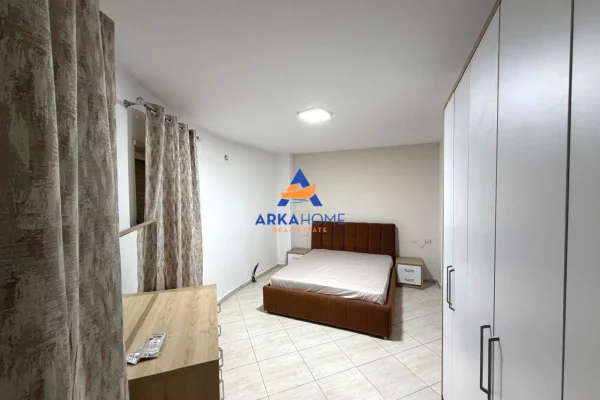 Shtepi me qera Apartament ne Tirane, 2+1, Mobilimi E mobiluar, Pagesa 685  Euro.