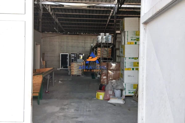 JEPET ME QERA MAGAZINE 500M2+400M2 OBORR "NE YZBERISHT" 2.000.000 LEKE