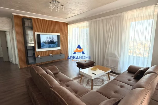 Shtepi me qera 2+1 ne Tirane - 1,476 Euro