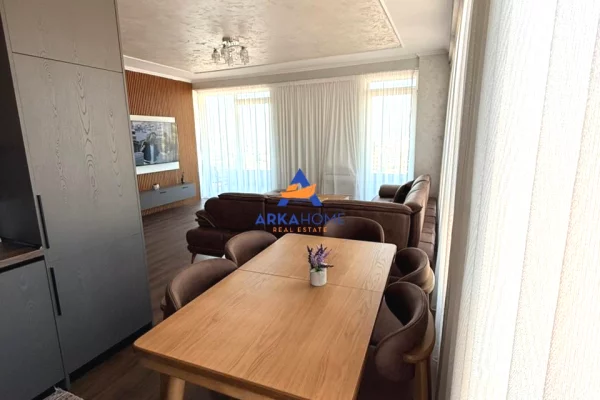 Shtepi me qera Apartament ne Tirane, 2+1, Mobilimi E mobiluar, Pagesa 1,476  Euro.