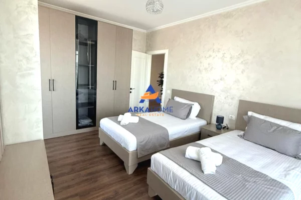 Shtepi me qera Apartament ne Tirane, 2+1, Mobilimi E mobiluar, Pagesa 1,476  Euro.