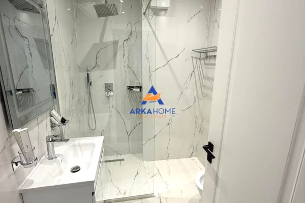 Shtepi me qera Apartament ne Tirane, 2+1, Mobilimi E mobiluar, Pagesa 1,476  Euro.