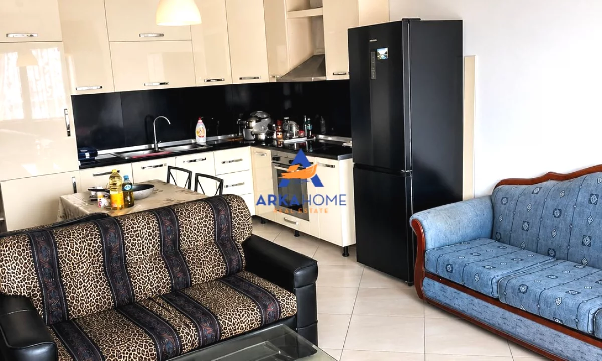 Shtepi ne shitje Apartament ne Tirane, 1+1, Mobilimi E mobiluar, Pagesa 114,000  Euro.
