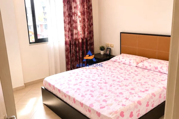 Shtepi ne shitje Apartament ne Tirane, 1+1, Mobilimi E mobiluar, Pagesa 114,000  Euro.