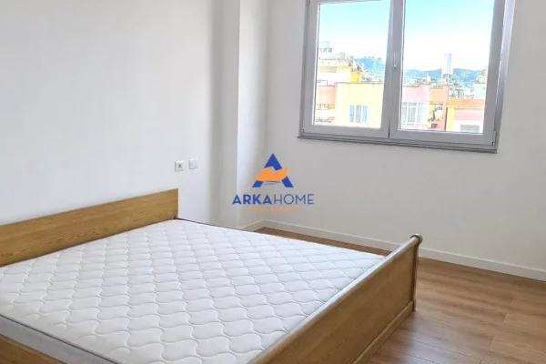Shtepi me qera Apartament ne Tirane, 2+1, Mobilimi E mobiluar, Pagesa 611  Euro.