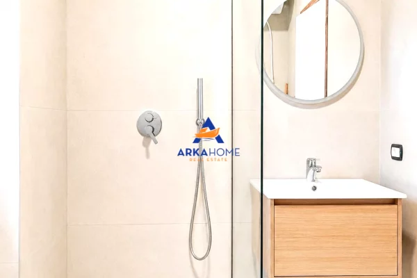 Shtepi me qera Apartament ne Tirane, 2+1, Mobilimi E mobiluar, Pagesa 611  Euro.