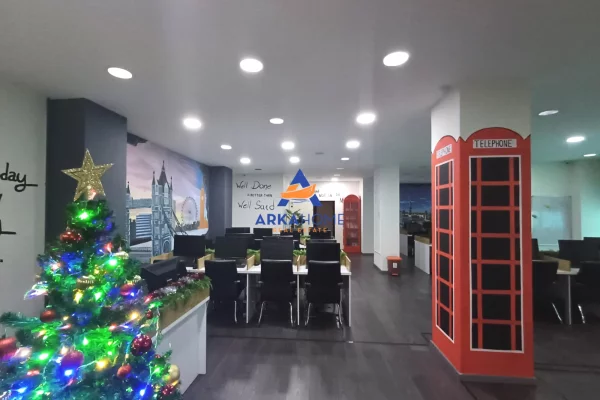 Ambient biznesi me qera 1+1 ne Tirane - 2,500 Euro
