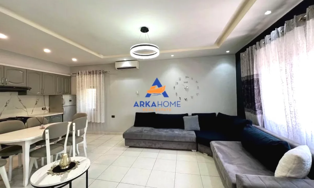 Shtepi ne shitje Apartament ne Tirane, 1+1, Mobilimi E mobiluar, Pagesa 315,000  Euro.