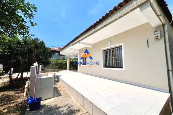 Shtepi ne shitje Apartament ne Tirane, 1+1, Mobilimi E mobiluar, Pagesa 315,000  Euro.