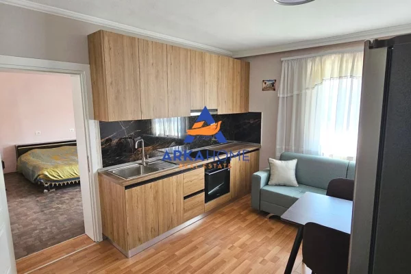 Shtepi me qera Apartament ne Tirane, 1+1, Mobilimi E mobiluar, Pagesa 526  Euro.