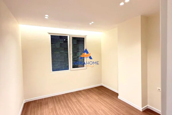 Shtepi ne shitje Apartament ne Tirane, 2+1, Mobilimi Bosh, pa mobiluar, Pagesa 200,421  Euro.