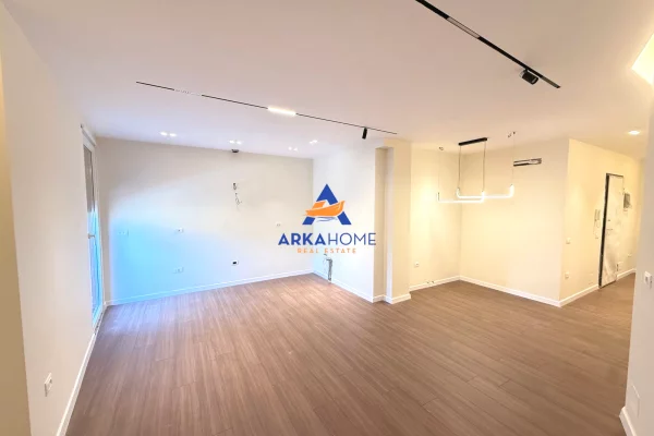 Shtepi ne shitje Apartament ne Tirane, 2+1, Mobilimi Bosh, pa mobiluar, Pagesa 200,421  Euro.