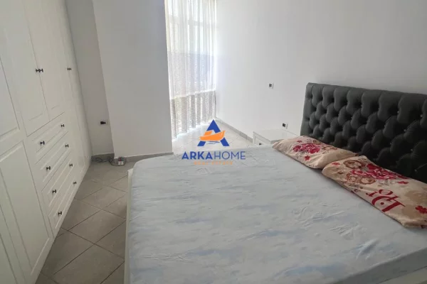 Shtepi me qera Apartament ne Tirane, 2+1, Mobilimi E mobiluar, Pagesa 421  Euro.