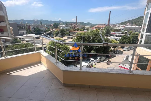 Shtepi me qera Apartament ne Tirane, 2+1, Mobilimi E mobiluar, Pagesa 421  Euro.