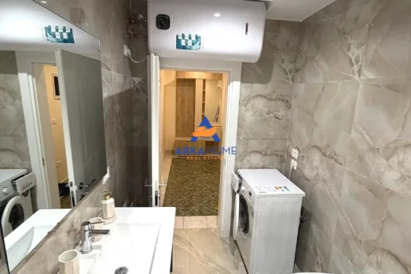 Shtepi me qera Apartament ne Tirane, 1+1, Mobilimi E mobiluar, Pagesa 611  Euro.